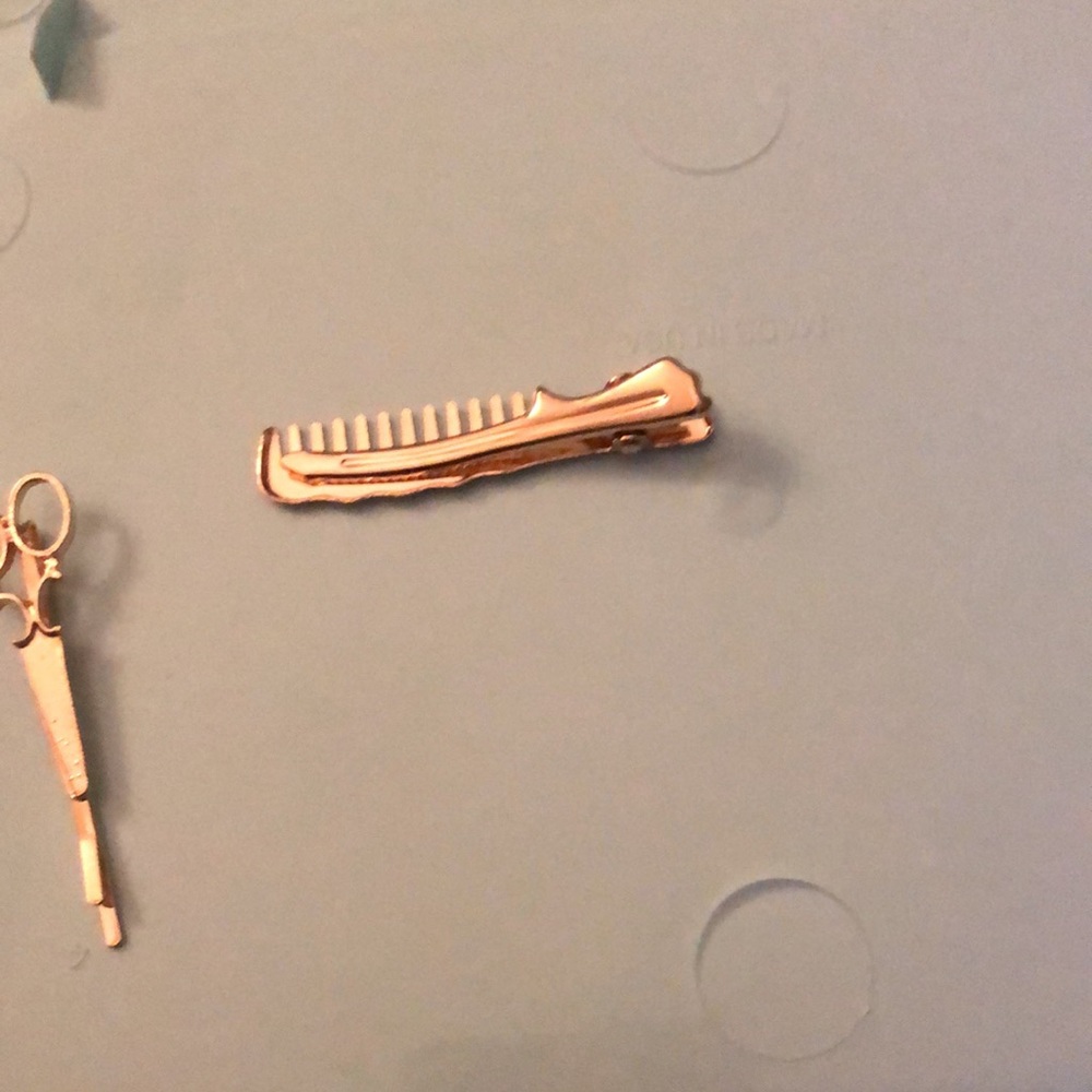Scissors & Comb Hair Clips Set - Picture 3 of 7